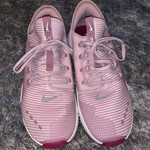 Women Nike zoom shoes
